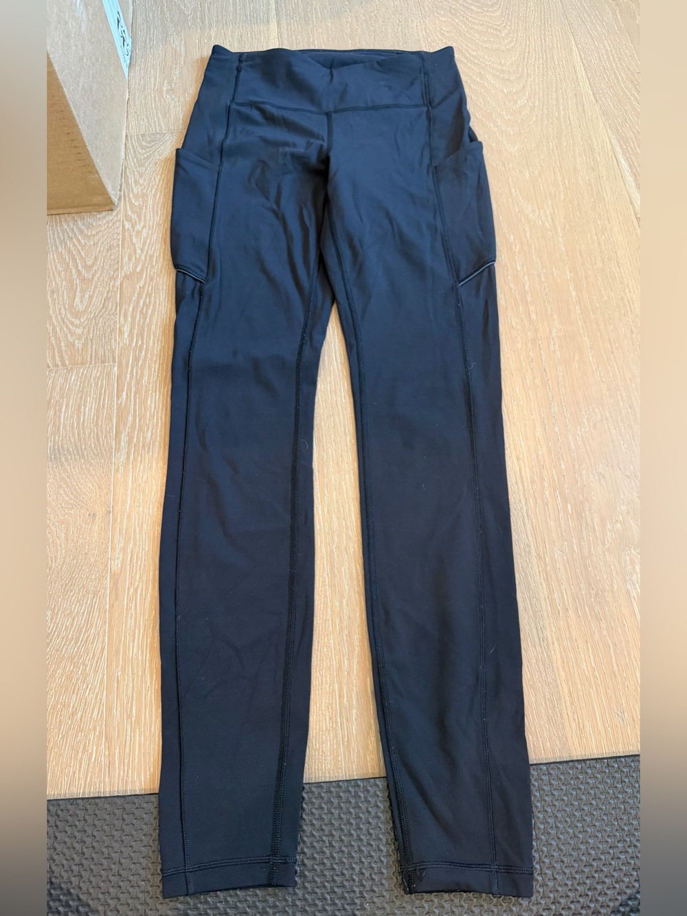 28” Women’s Lululemon Black Leggings with Side Pockets